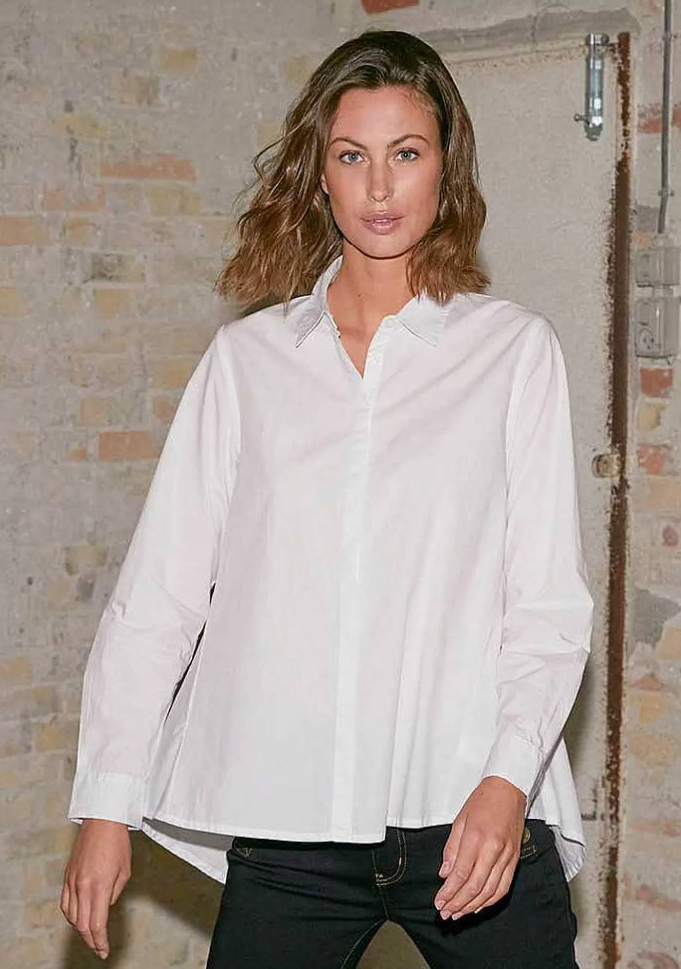 Fashion Bellis New Shirt - Vit Kvinnor Blusar Och Skjortor