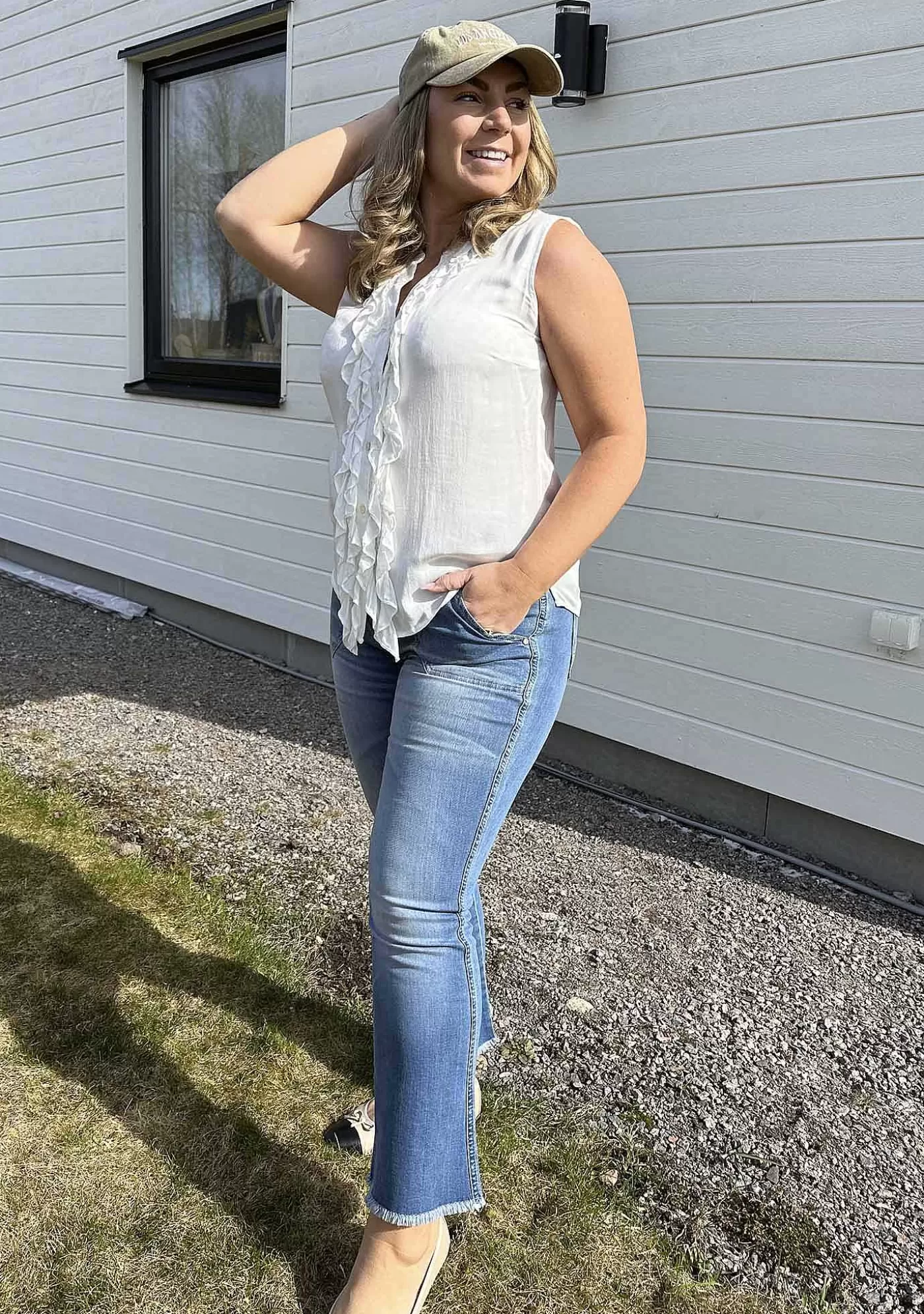 Cheap Clazia Volangtopp - Vit Kvinnor T-Shirtor Och Topp