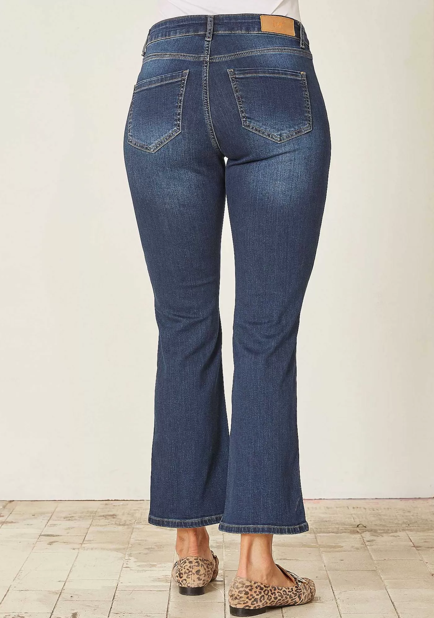 Best Sale Como Button Jeans - Mork Denim Kvinnor Jeans