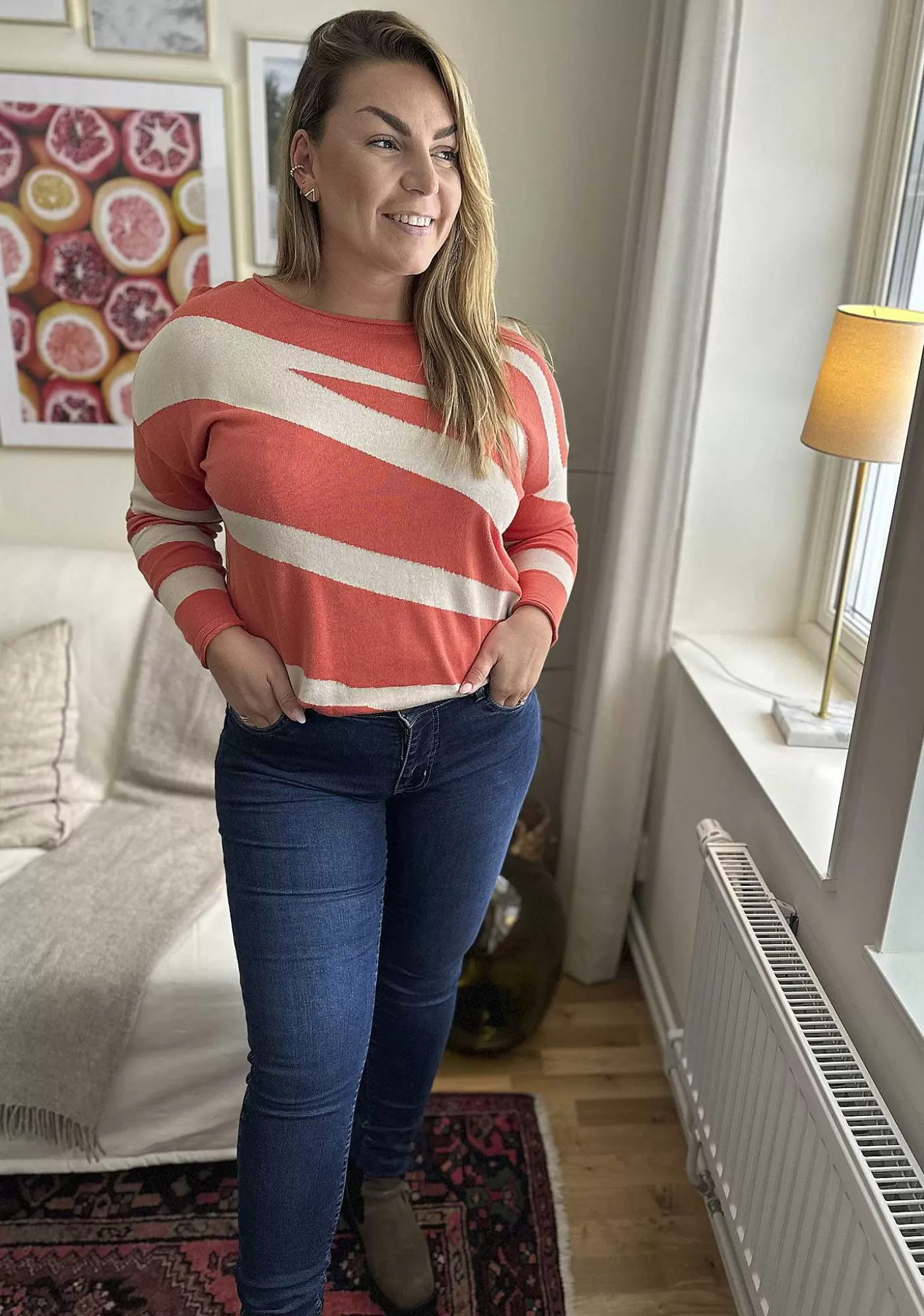 Shop Frigga Zebra Pullover - Orange/Sand Zebra Kvinnor Stickat