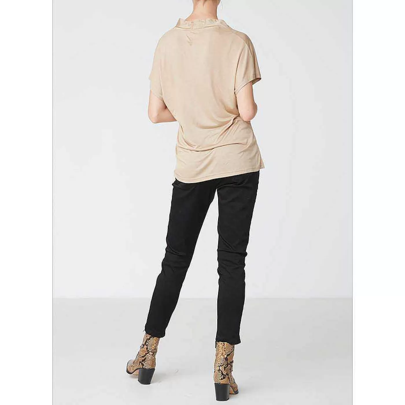 Shop Henny T-Shirt - Golden Kvinnor T-Shirtor Och Topp