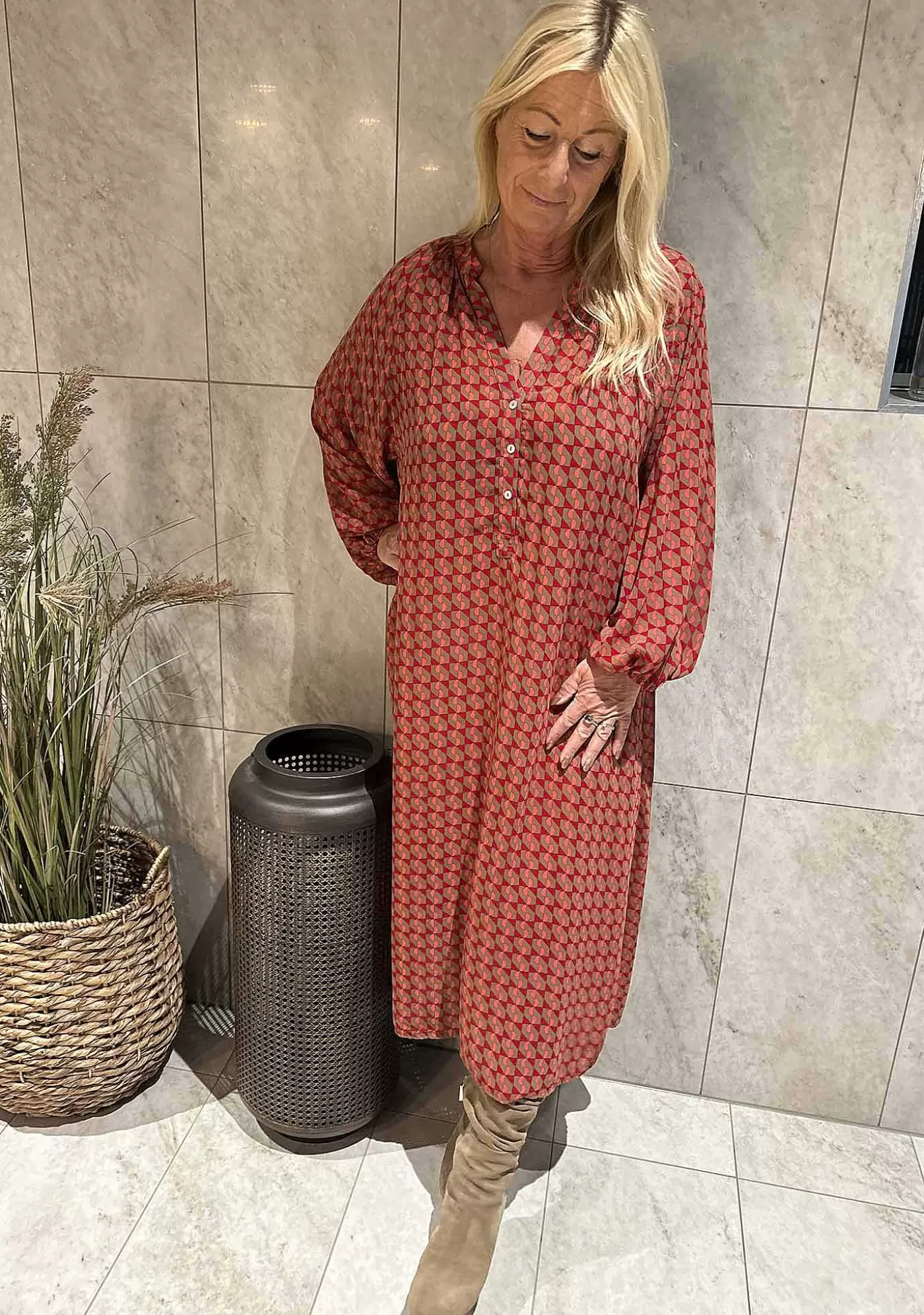 Shop Jodie Classic Dress - Geo Print Kvinnor Klänningar
