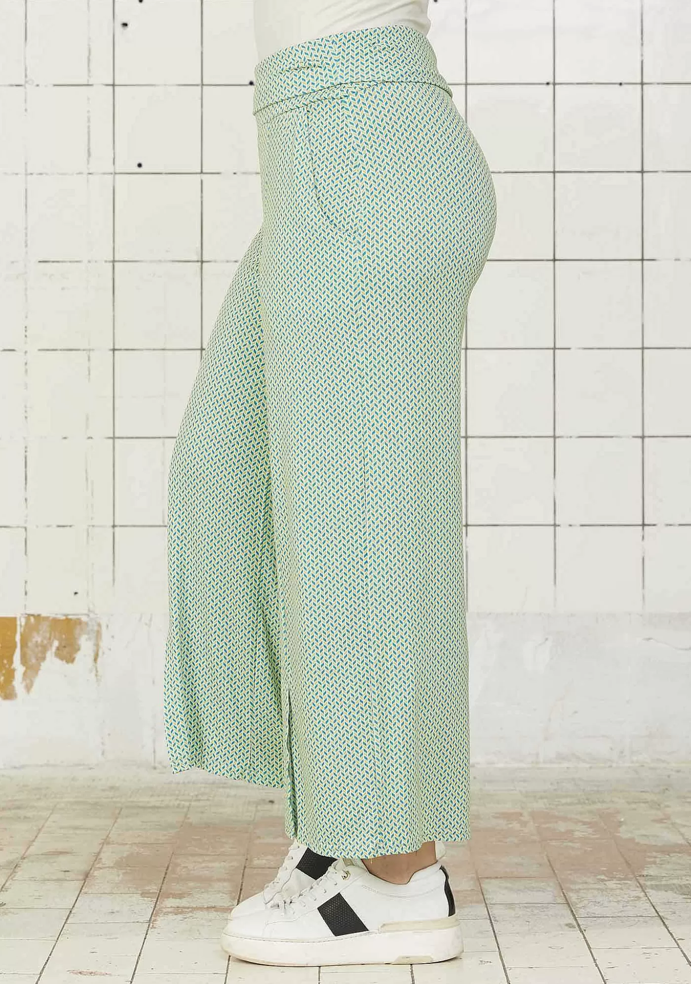 Store Karma Wide Pant - Emerald Geometric Kvinnor Byxor