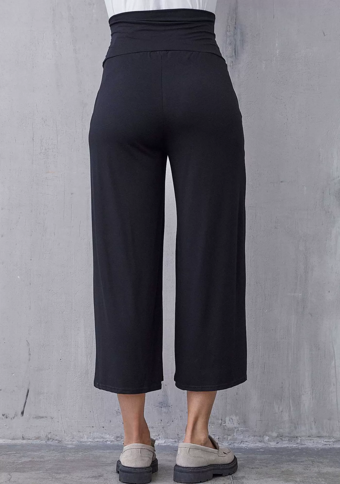 Discount Karma Wide Pant - Svart Kvinnor Byxor