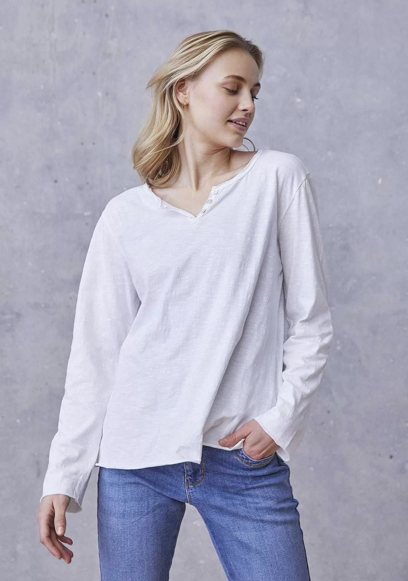 Hot Kiva L/S T-Shirt - Vit Kvinnor T-Shirtor Och Topp