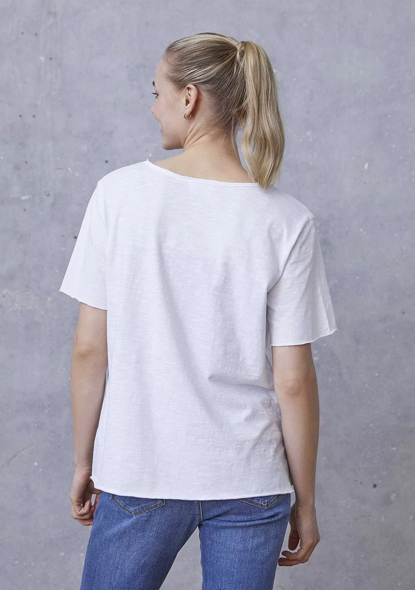 New Kiva T-Shirt - Vit Kvinnor T-Shirtor Och Topp