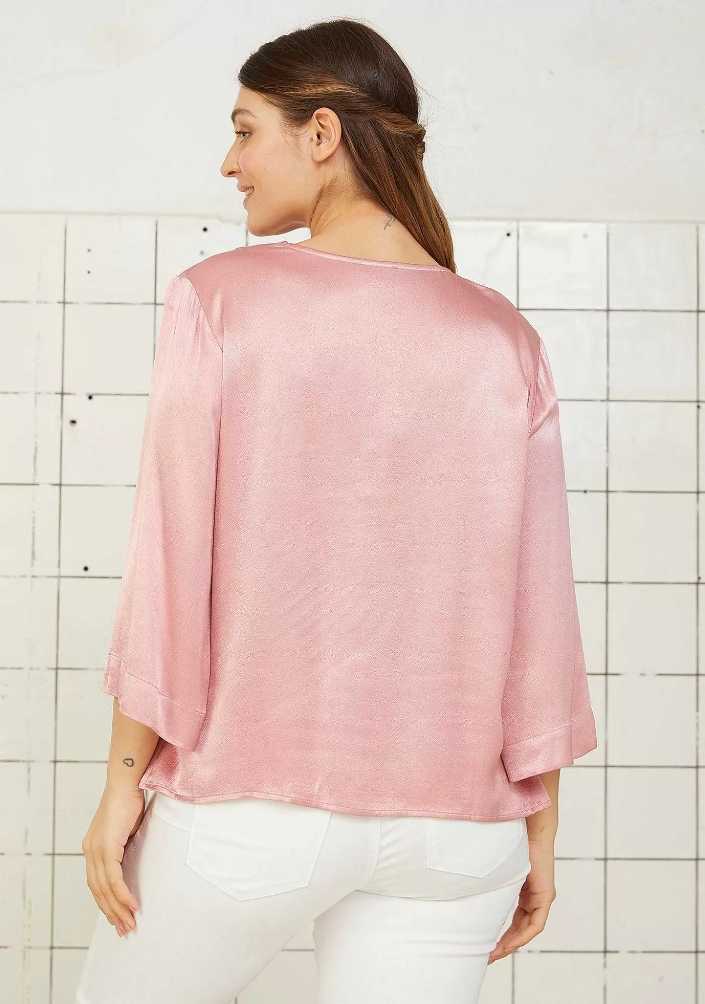 Shop Mirra Blus - Ljusrosa Kvinnor Blusar Och Skjortor