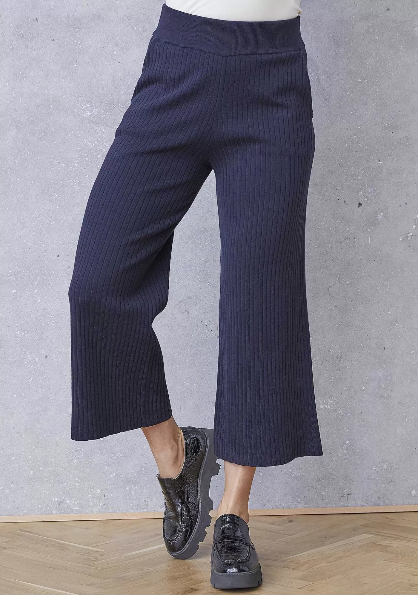 Cheap Nora Knit Pant - Marinbla Kvinnor Stickat
