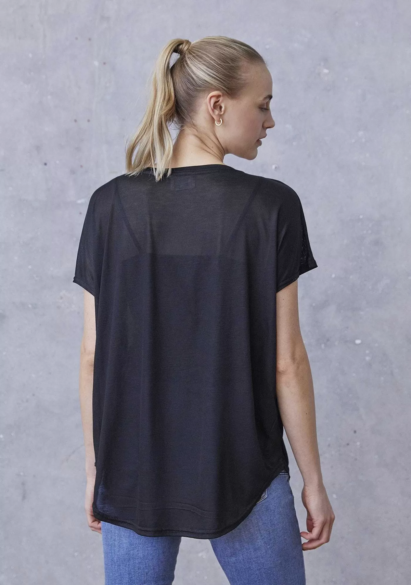 New Nugga Viscose T-Shirt - Svart Kvinnor Nugga