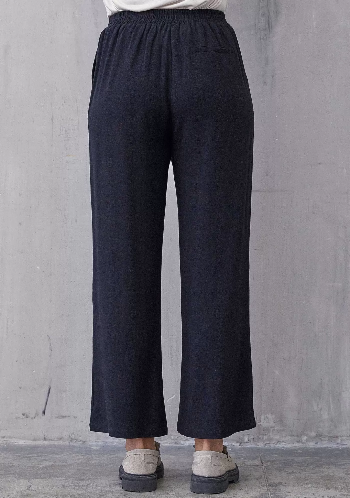 New Pearl Pant - Svart Kvinnor Byxor