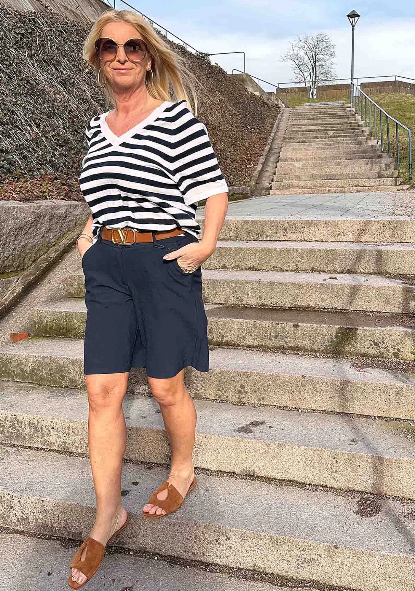 Cheap Rimini Shorts - Marinbla Kvinnor Kjolar Och Shorts