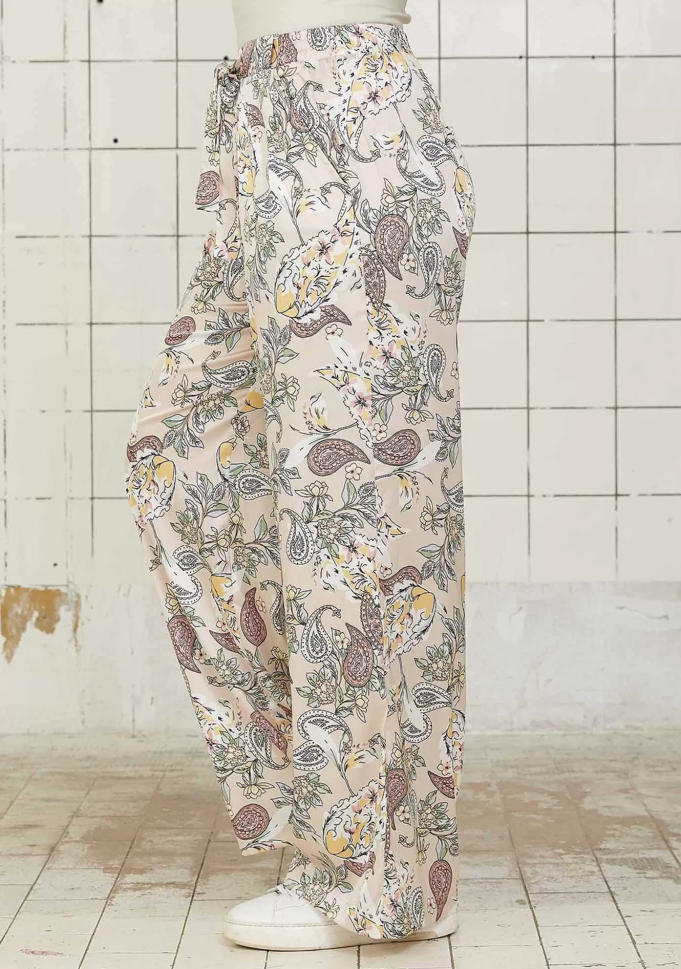 Fashion Venessa Pant - Powder Paisley Kvinnor Byxor